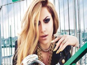 Hadise Survivor'a gidiyor