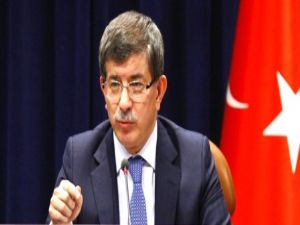 Davutoğlu'nun masasında ki anket...