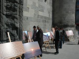 Kent meydanına resim sergisi 
