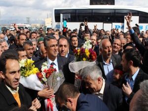 MHP'li adaylara coşkulu karşılama