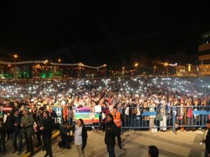 Erzurum'da Sami Yusuf rüzgarı esti