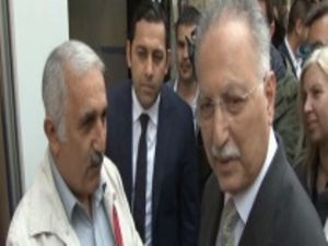 İhsanoğlu'nun vaatlerine vatandaştan 'Kaynak var mı?' sorusu