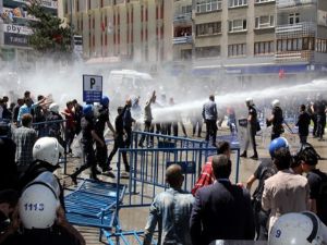 Erzurum'da HDP gerginliğine tomalı müdahele