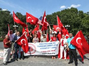 New York'ta Türkler teröre karşı yürüdü