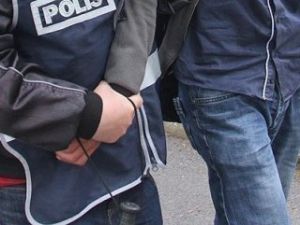 Ağrı'da 2 belediye çalışanı PKK üyeliğinden tutuklandı