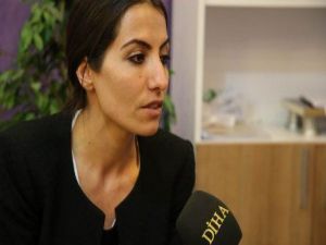 Terörist tabutunu taşıyan HDP'li Tuba Hezer'e soruşturma