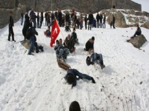  KIZAK FESTİVALİ RENKLİ GÖRÜNTÜLERE SAHNE OLDU