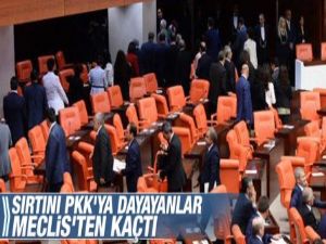 Erdoğan konuşurken HDP'liler salonu terk etti