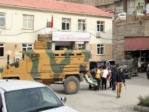 Hakkari Şemdinli'de terör saldırısı: 2 asker yaralı