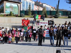 Erzurum'da yaşayan Afganlılar'dan teröre hayır yürüyüşü