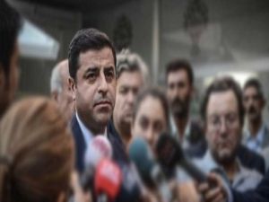 Demirtaş Tahir Elçi'nin cenaze töreninde