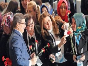 Başbakan Davutoğlu: Bu anayasa değişecek