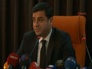 Selahattin Demirtaş: Camiyi devlet yaktı