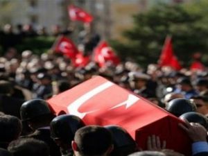 Diyarbakır'da terör saldırısı: 1 şehit 1 yaralı