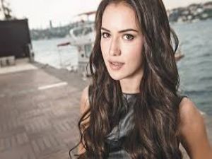 Fahriye Evcen: Nazardan korkuyorum