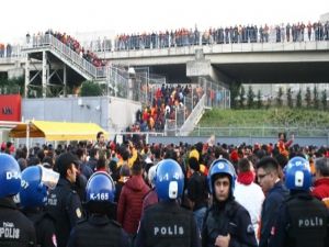 İşte Galatasaray-Fenerbahçe derbisinin ertelenme nedeni