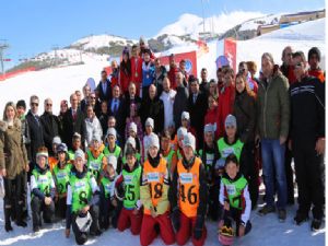 TÜRKİYE KIZAK ŞAMPİYONASI ERZURUM'DA YAPILDI