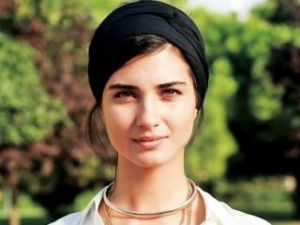 Tuba Büyüküstün'ten ayrılık iddialarına yanıt