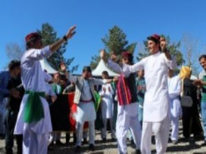 49 Ülkeden 2 Bin Öğrenci Erzurum'da Kardeşliği Yaşadı