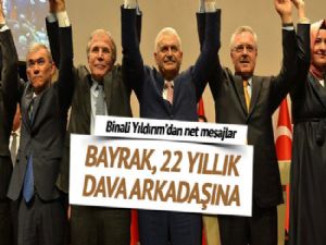 Bayrak, 22 yıllık dava arkadaşına