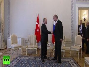 Erdoğan ile Putin bir araya geldi