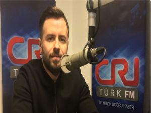 Emre Aydın: Türkiye'de para müzikte değil, oyunculukta