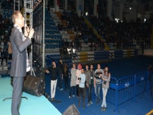 Mustafa Yıldızdoğan Aksaray'da konser verdi