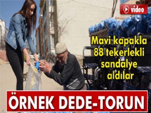 Mavi kapak toplayan dede torun, 88. tekerlekli sandalye aldı