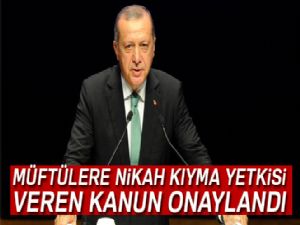 Cumhurbaşkanı Erdoğan, müftülere nikah kıyma yetkisi veren kanunu onayladı