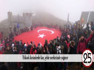  Yüksek kesimlerde kar, şehir merkezinde yağmur 