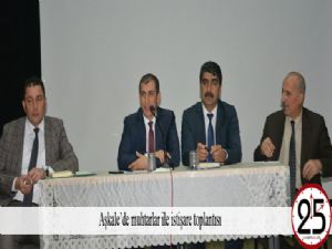  Aşkale'de muhtarlar ile istişare toplantısı 