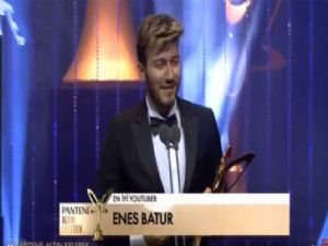 Enes Batur kimdir? Enes Batur Altın Kelebek en iyi Youtuber ödülüne layık görüldü