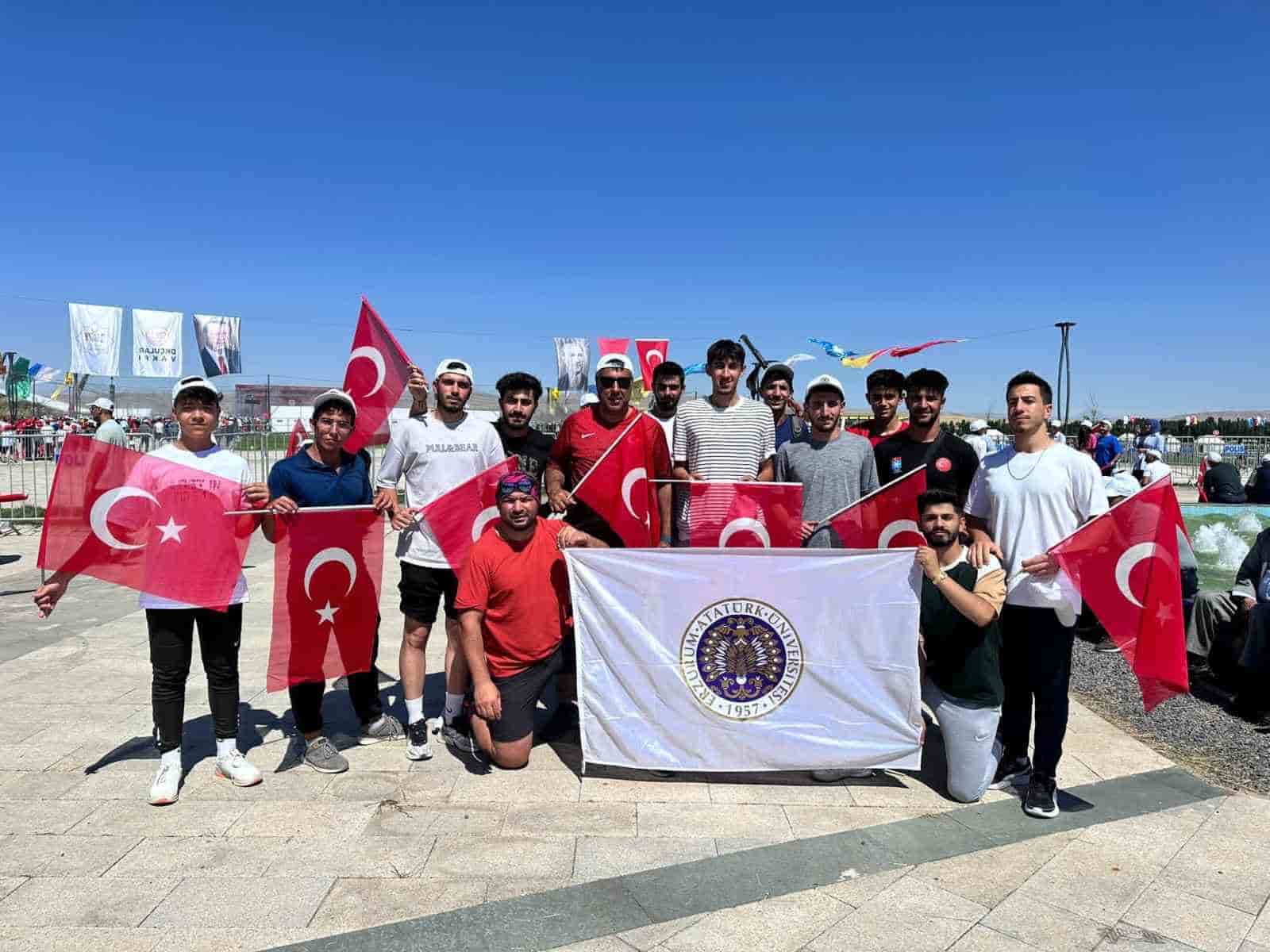 Atatürk Üniversitesi ailesi, Malazgirt’te kahraman ecdadını andı