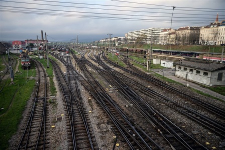 Avusturya'da demiryolu işçileri greve gitti