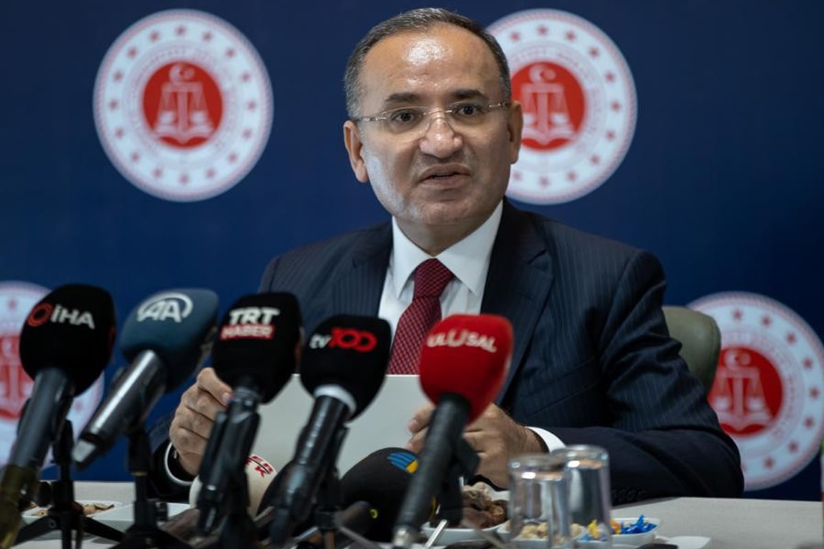 Bakan Bozdağ: 'Fahiş kira artışlarını oran üzerinden belirleyeceğiz'