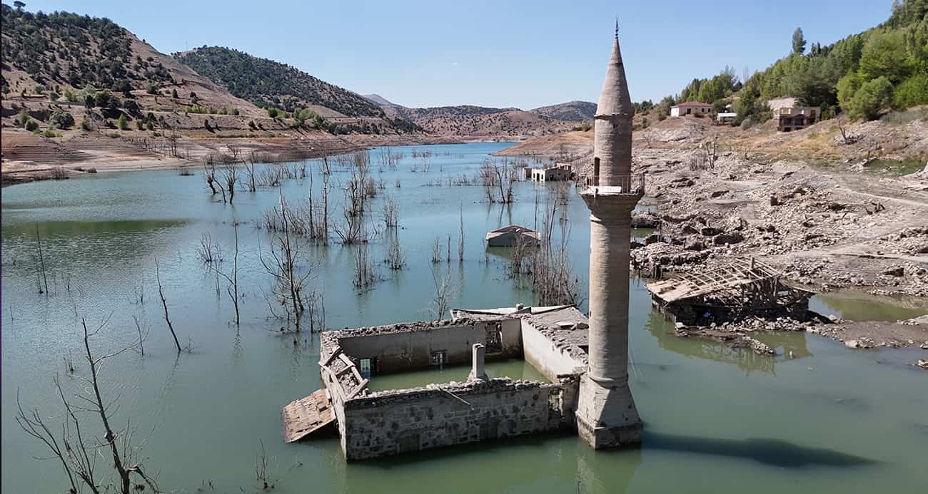 Eski köy 20 yıl sonra gün yüzüne çıktı