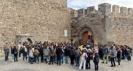 ETÜ'lü öğrenciler Erzurum'u gezdi