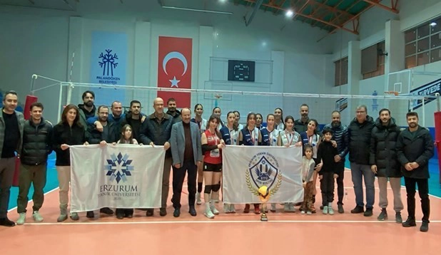 ETÜ spor kulübü kadın voleybol şampiyonasında altın madalyanın sahibi oldu