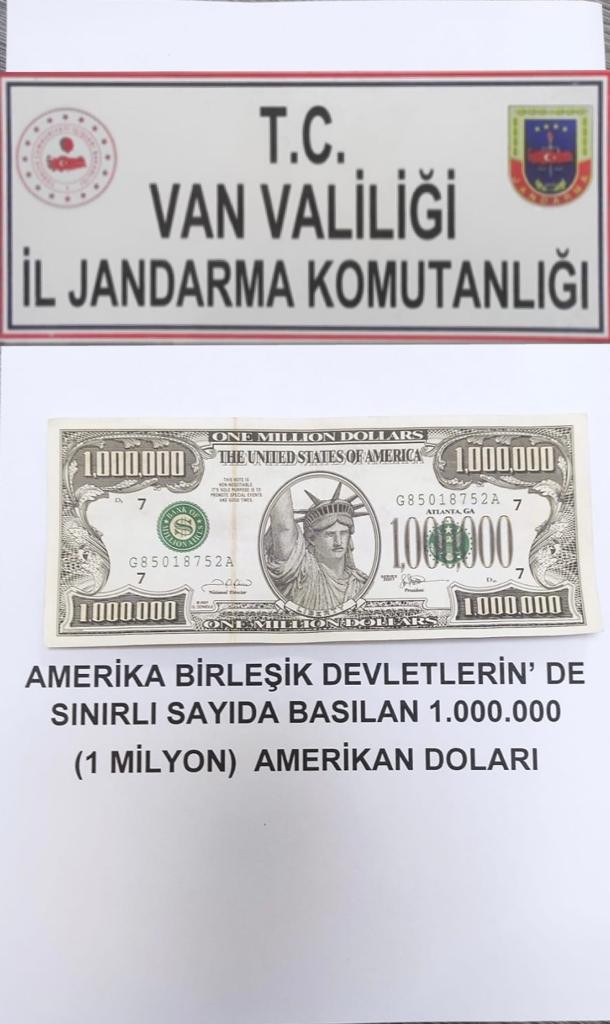 Gürpınar’da 1 milyon dolarlık banknot ele geçirildi