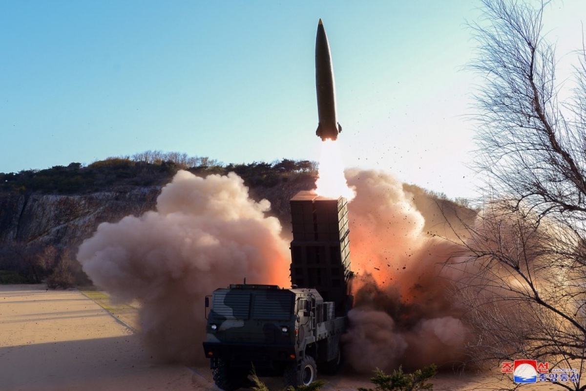 Kuzey Kore: 'Kim Jong Un gözetiminde yeni bir füze denemesi gerçekleştirildi'