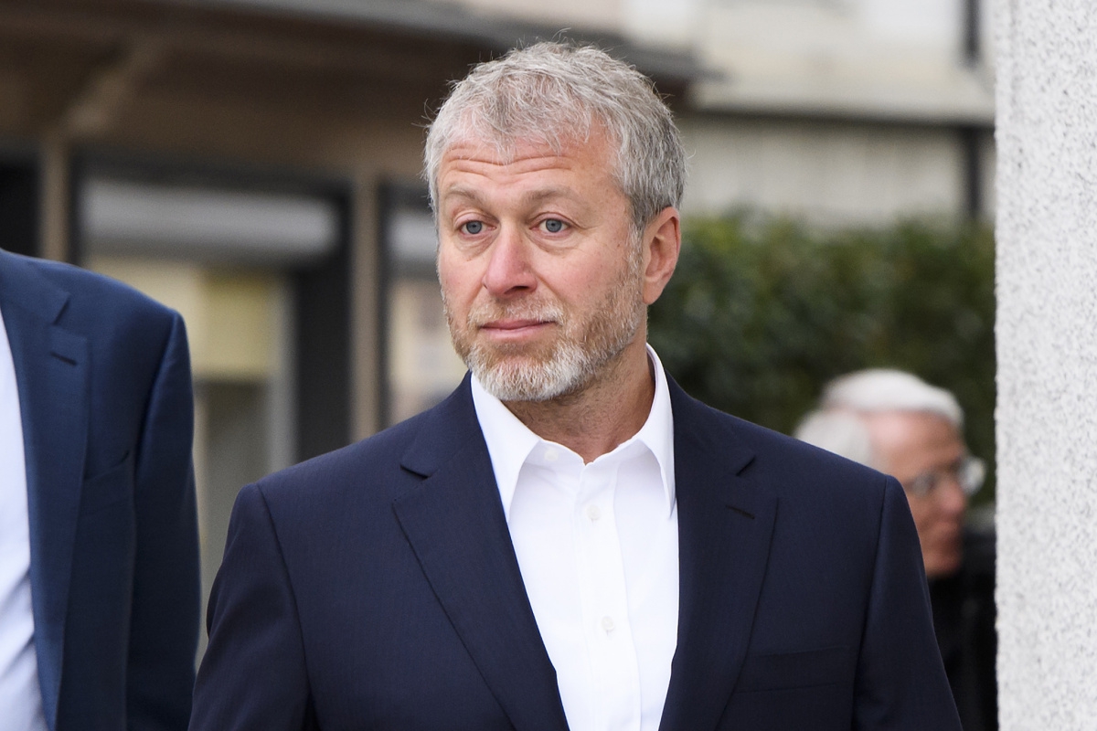 Rus milyarder Abramovich'in 7 milyar dolardan fazla varlığı donduruldu