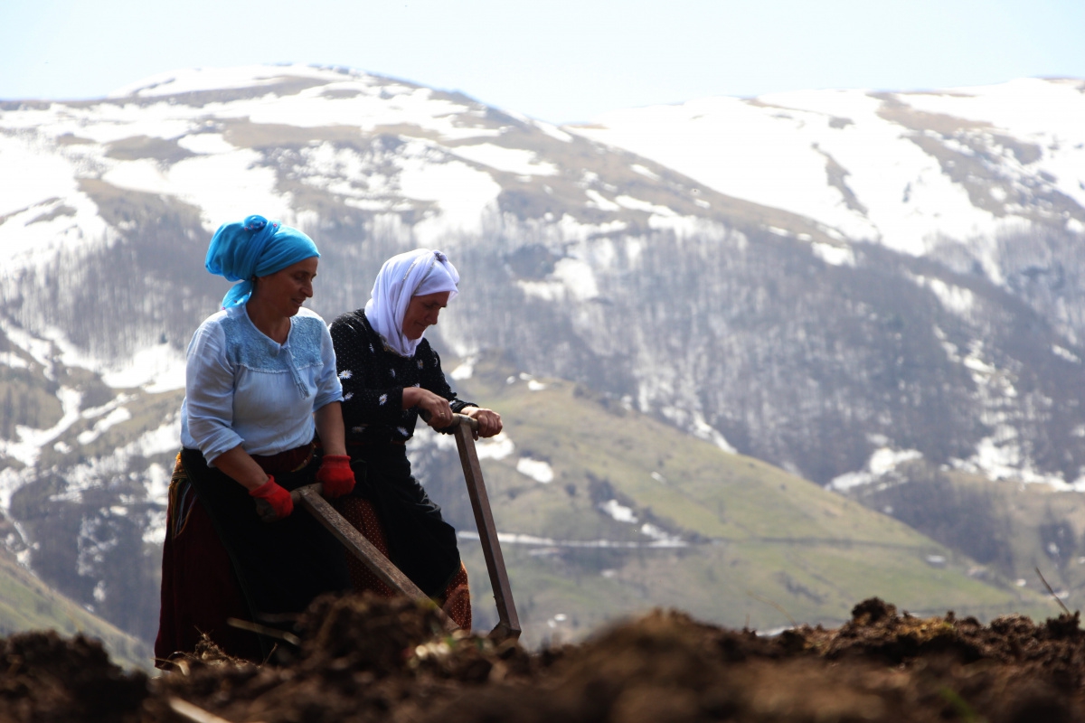 Şartlar çok zor olsa da onlar çalışmadan duramıyor