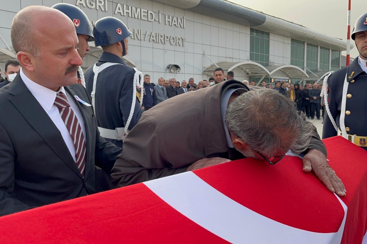 Şehit infaz koruma memuru Cengiz Yiğit için Ağrı'da tören düzenlendi