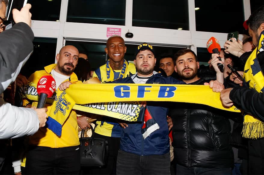 Talisca, İstanbul’a geldi