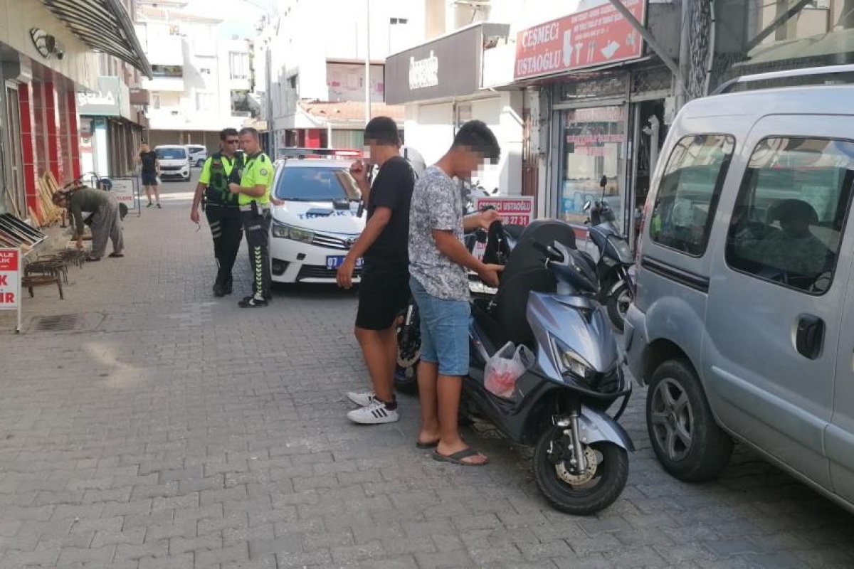 Trafik uygulamasından kaçan genç: 'Çekmesen olmaz mı, ünlü olmak istemiyorum'