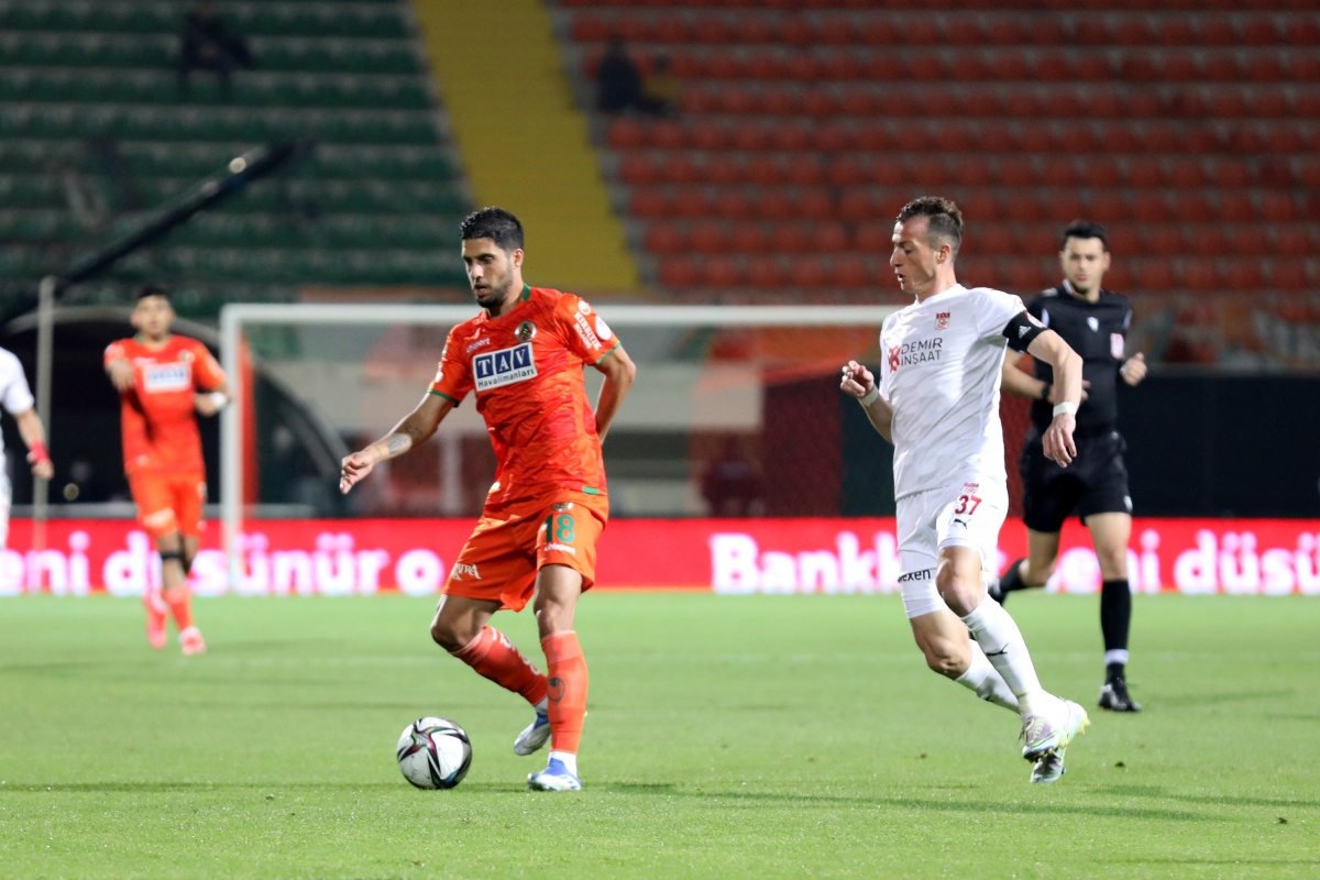 Ziraat Türkiye Kupası Yarı Final ilk maçında Sivasspor avantajı son dakikada kaptı